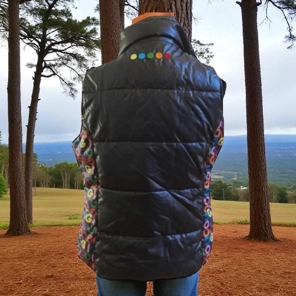 Vtg. HTF Coogi Puffer Vest~Excellent Fab Condition~ size Medium - Picture 2 of 11